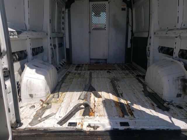 3C6TRVCG0JE107364 - 2018 RAM PROMASTER WHITE photo 6
