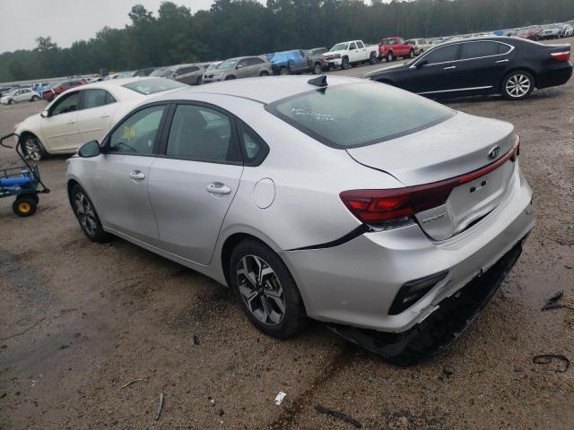 3KPF24AD5ME334468 - 2021 KIA FORTE FE SILVER photo 3