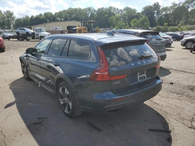 YV4102WKXL1045001 - 2020 VOLVO V60 CROSS BLUE photo 3