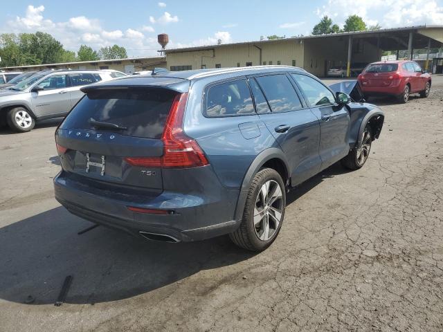 YV4102WKXL1045001 - 2020 VOLVO V60 CROSS BLUE photo 4