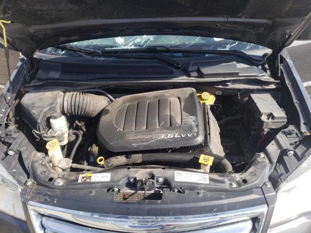 2C4RC1BG6GR214487 - 2016 CHRYSLER TOWN & COU GRAY photo 7