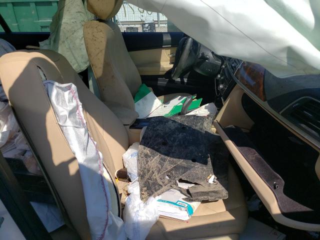 WBA8E5G38HNU45552 - 2017 BMW 320 XI WHITE photo 5