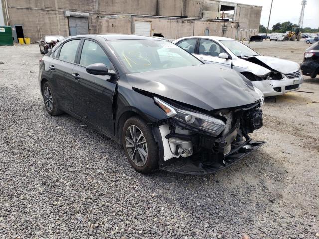 3KPF24AD2NE467416 - 2022 KIA FORTE FE BLACK photo 1