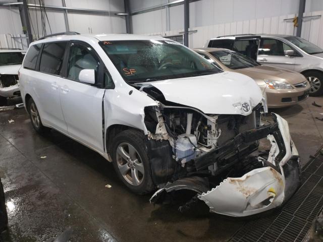 5TDKK3DC2DS308251 - 2013 TOYOTA SIENNA LE WHITE photo 1