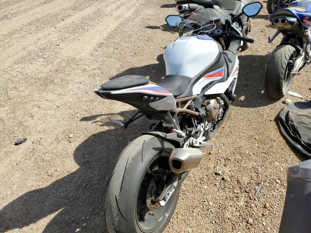 WB10E2304M6E48060 - 2021 BMW S 1000 RR WHITE photo 4