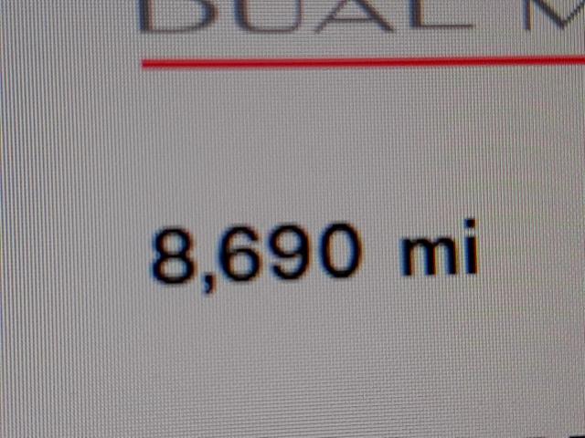 7SAYGDEF1NF348789 - 2022 TESLA MODEL Y Noir photo 8