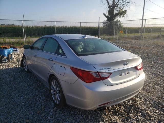 5NPEC4AC6DH785128 - 2013 HYUNDAI SONATA SE SILVER photo 3