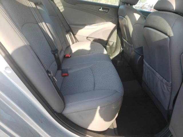 5NPEC4AC6DH785128 - 2013 HYUNDAI SONATA SE SILVER photo 6