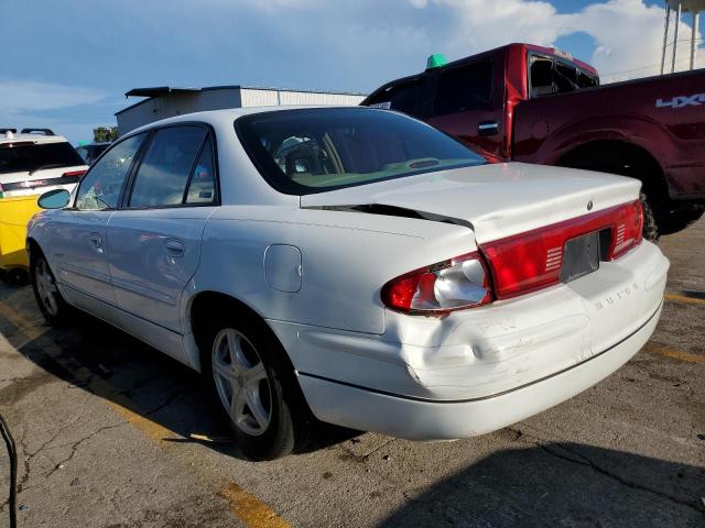 2G4WF5218X1598649 - 1999 BUICK REGAL GS WHITE photo 3