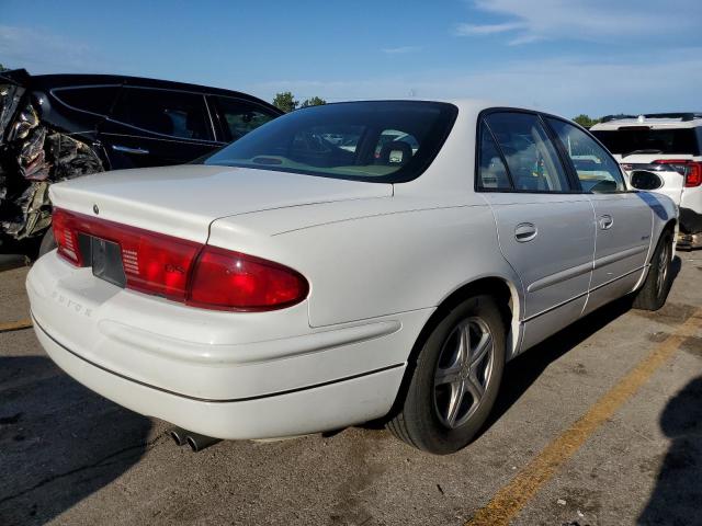 2G4WF5218X1598649 - 1999 BUICK REGAL GS WHITE photo 4