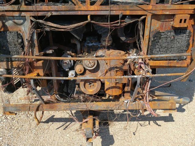 1RF120612X1006443 - 1999 ROADMASTER RAIL EXECUTIVE Սպիտակ լուսանկար 7