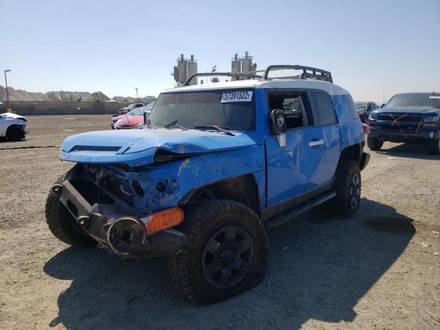 JTEBU11F370027091 - 2007 TOYOTA FJ CRUISER BLUE photo 2