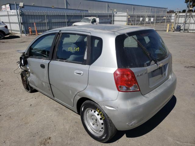 KL1TD62615B469204 - 2005 CHEVROLET AVEO BASE SILVER photo 3