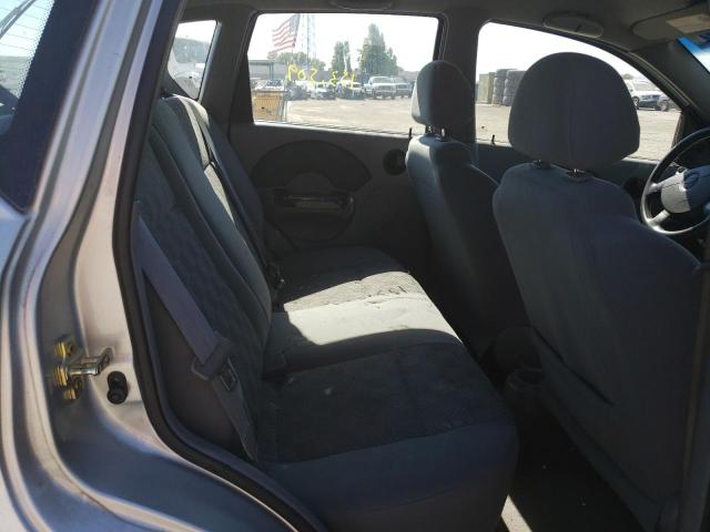 KL1TD62615B469204 - 2005 CHEVROLET AVEO BASE SILVER photo 6