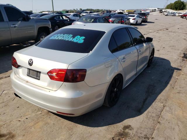 3VW2K7AJ3BM108984 - 2011 VOLKSWAGEN JETTA BASE Արծաթագույն լուսանկար 4