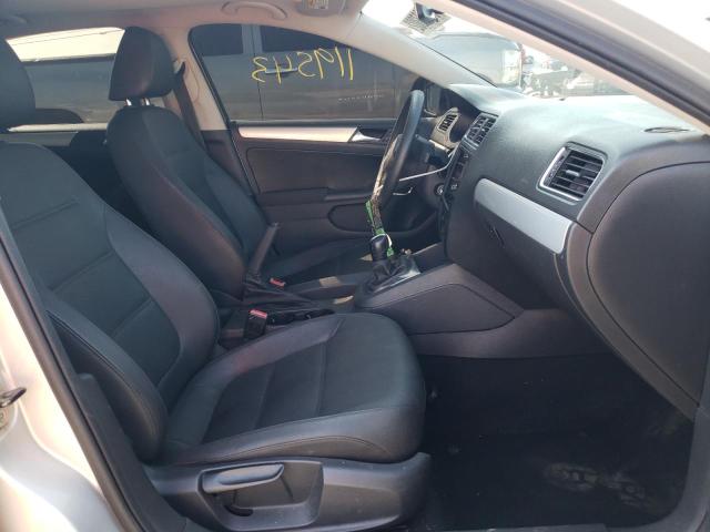 3VW2K7AJ3BM108984 - 2011 VOLKSWAGEN JETTA BASE Արծաթագույն լուսանկար 5