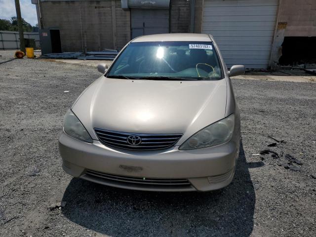 4T1BE32K95U010046 - 2005 TOYOTA CAMRY LE TAN photo 9