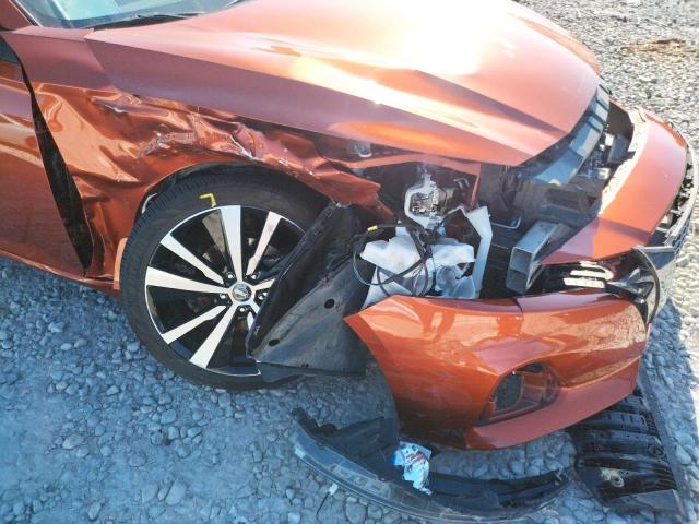 1N4BL4CVXKC187852 - 2019 NISSAN ALTIMA SR ORANGE photo 9