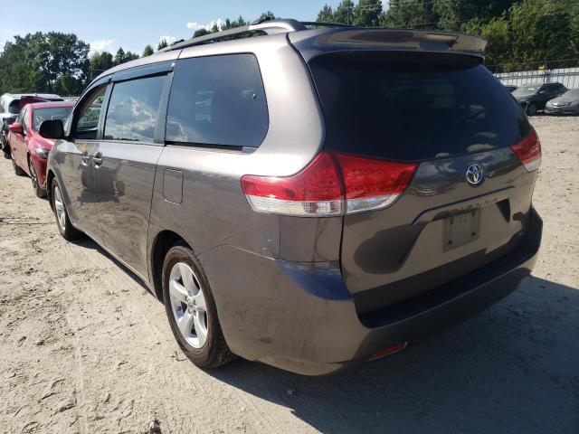 5TDKK3DC6ES430354 - 2014 TOYOTA SIENNA LE  photo 3