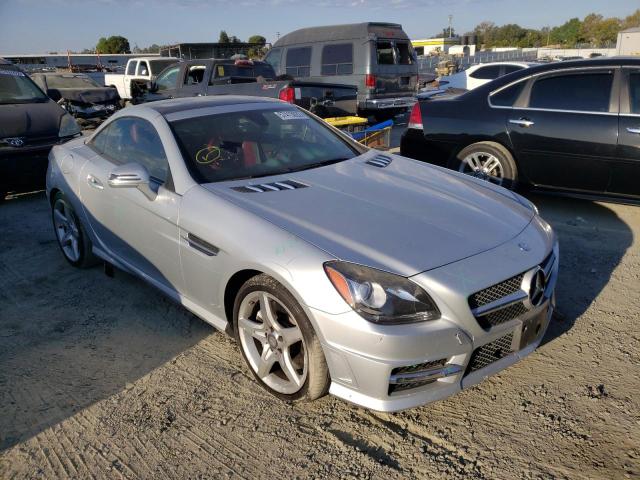 WDDPK4HA5FF100006 - 2015 MERCEDES-BENZ SLK 250 SILVER photo 1