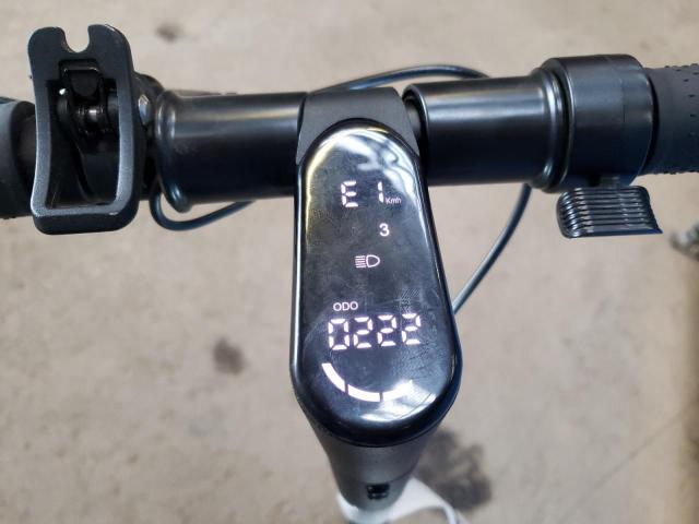 undefined - 2000 YALE E-SCOOTER BLACK photo 8