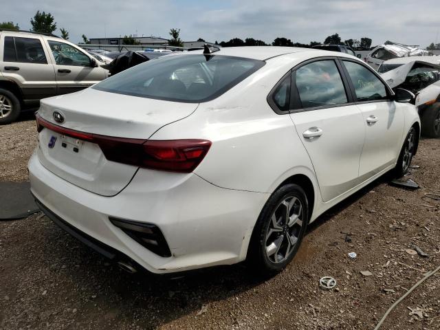 3KPF24AD8KE018513 - 2019 KIA FORTE FE WHITE photo 4