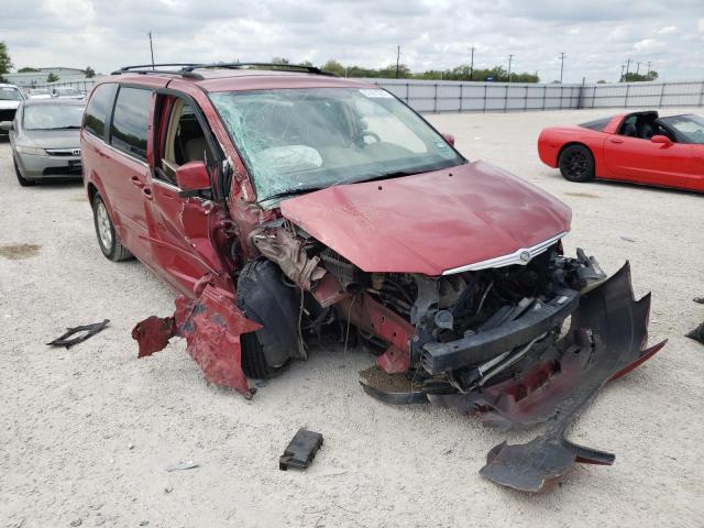 2A8HR54P38R639478 - 2008 CHRYSLER TOWN & COU RED photo 1