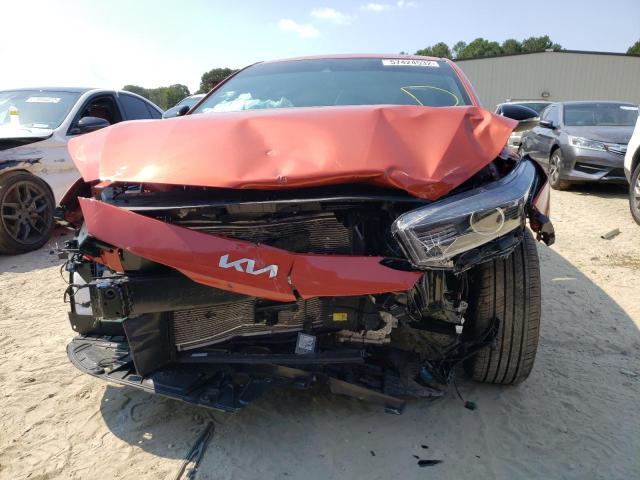 3KPF54AD0NE499482 - 2022 KIA FORTE GT L ORANGE photo 9