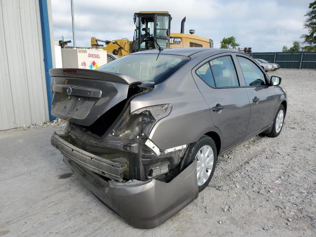 3N1CN7AP1HL808152 - 2017 NISSAN VERSA S GRAY photo 4