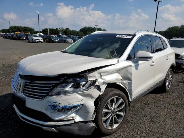 5LMCJ2D93HUL45373 - 2017 LINCOLN MKC SELECT WHITE photo 2