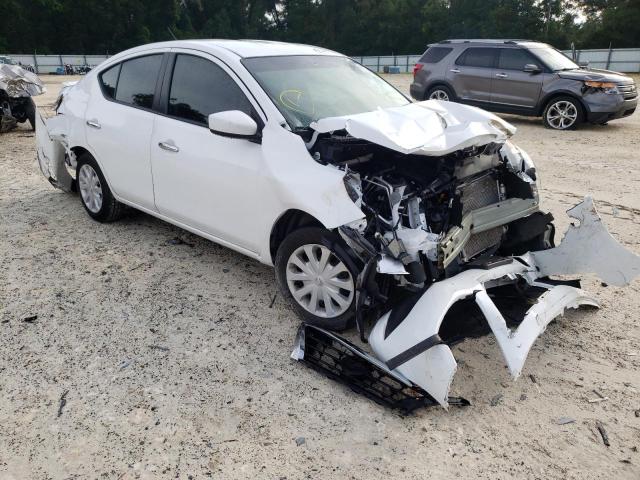 3N1CN7AP8KL867805 - 2019 NISSAN VERSA S/S WHITE photo 1