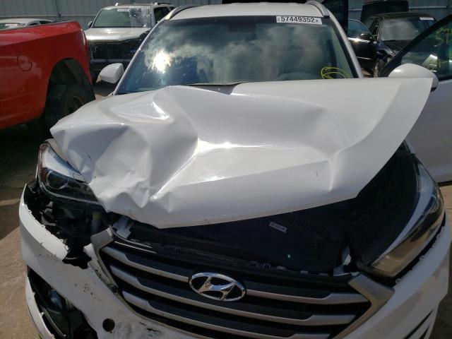 KM8J3CA41JU677627 - 2018 HYUNDAI TUCSON SEL WHITE photo 7