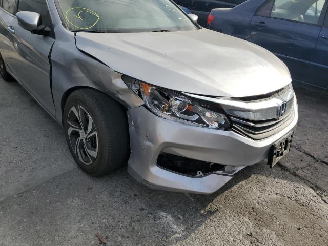 1HGCR2F35HA208060 - 2017 HONDA ACCORD LX SILVER photo 9