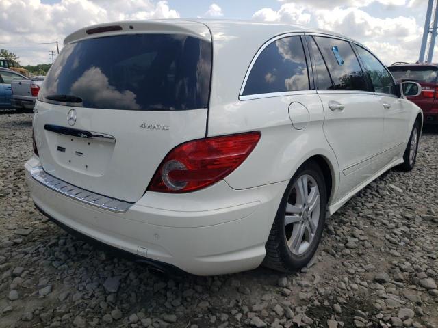 4JGCB65E79A089132 - 2009 MERCEDES-BENZ R 350 4MAT WHITE photo 4