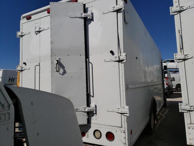 4UZA4FA45WC944294 - 1998 FREIGHTLINER CHASSIS M WHITE photo 4