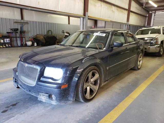 2C3KA73W27H877324 - 2007 CHRYSLER 300C SRT-8 GRAY photo 2