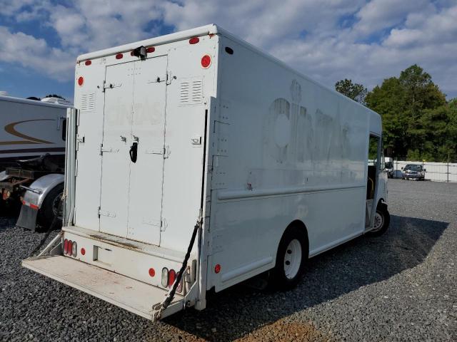 5B4JPD2V473425767 - 2007 WORKHORSE CUSTOM CHASSIS COMMERCIAL WHITE photo 4