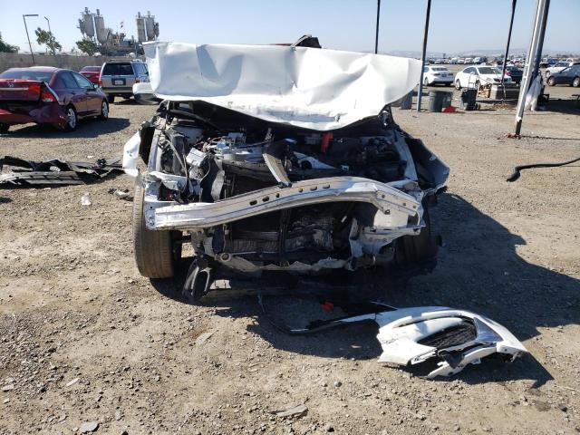 5J8TC1H37KL021732 - 2019 ACURA RDX WHITE photo 9