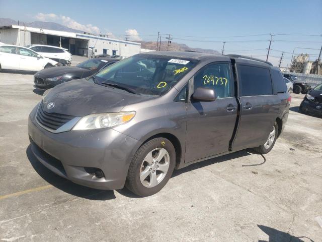 5TDKK3DC8DS329783 - 2013 TOYOTA SIENNA LE GRAY photo 2