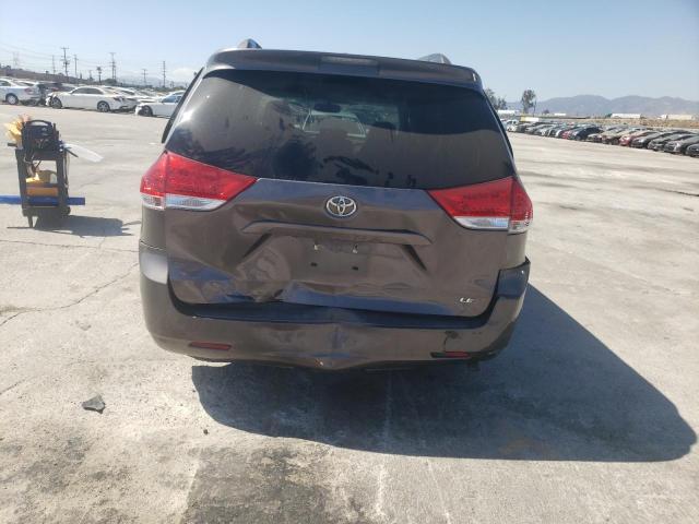 5TDKK3DC8DS329783 - 2013 TOYOTA SIENNA LE GRAY photo 9