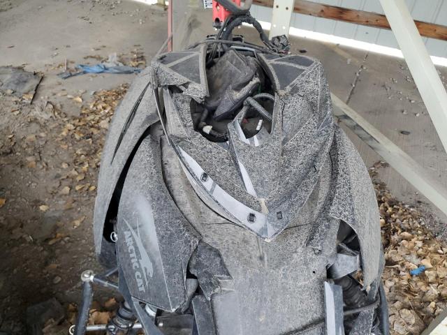 4UF20SNW8LT103213 - 2020 ARCC SNOWMOBILE 双色 照片 9