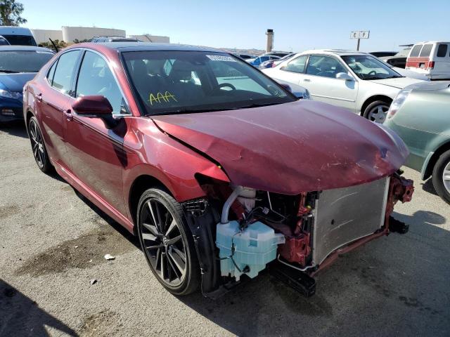 4T1B61HK9JU672129 - 2018 TOYOTA CAMRY XSE BURGUNDY photo 1