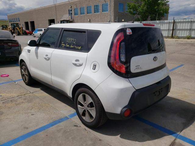 KNDJN2A20G7396921 - 2016 KIA SOUL WHITE photo 3