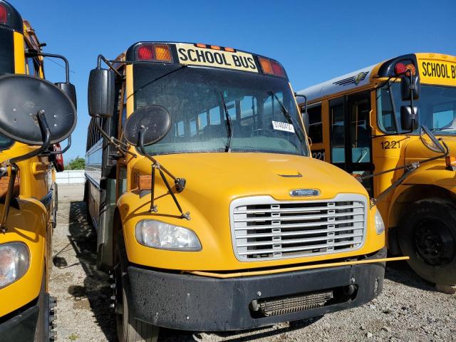 4UZABRDT1GCHA2208 - 2016 FREIGHTLINER CHASSIS B2 YELLOW photo 1