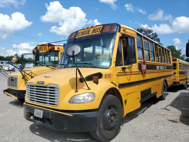 4UZABRDT5BCAU3966 - 2011 FREIGHTLINER CHASSIS B2 黄色 照片 2