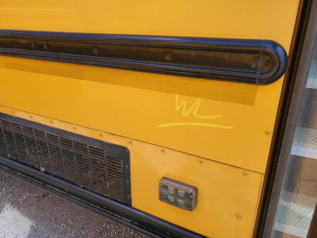 4UZABRDT5BCAU3966 - 2011 FREIGHTLINER CHASSIS B2 黄色 照片 9