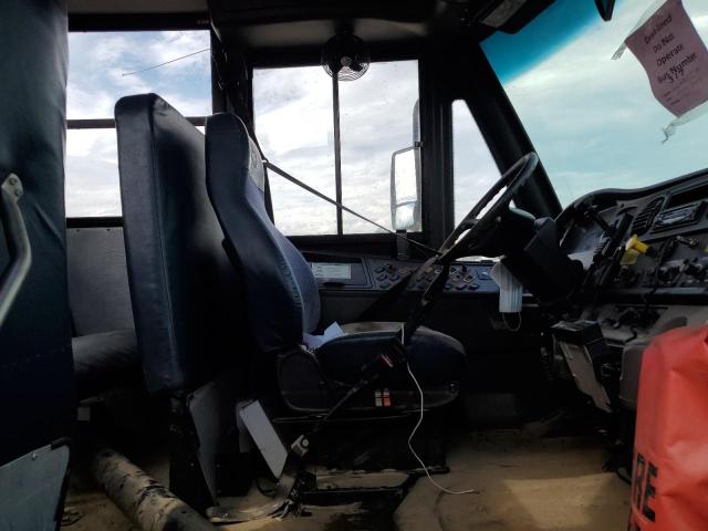 4UZABRDT6HCHW3902 - 2017 FREIGHTLINER CHASSIS B2 黄色 照片 5