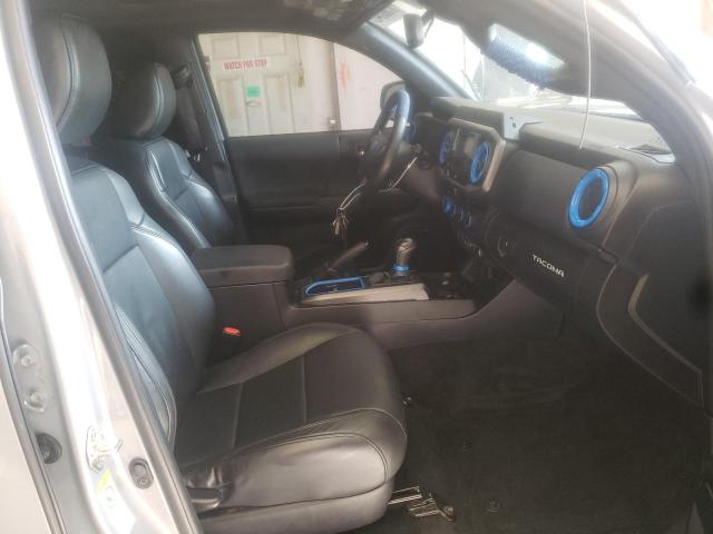 3TMCZ5AN7JM127465 - 2018 TOYOTA TACOMA DOUBLE CAB  照片 5