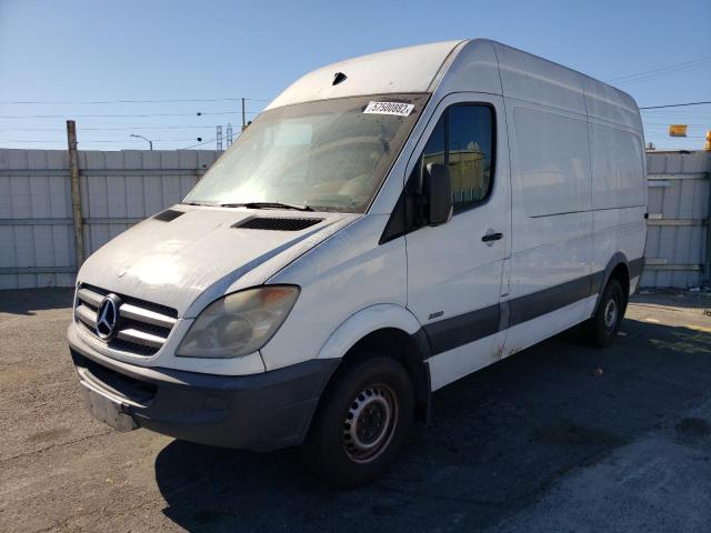 WD3PE7CCXB5604850 - 2011 MERCEDES-BENZ SPRINTER 2 WHITE photo 2