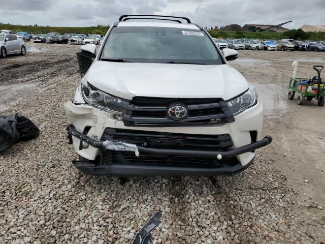 5TDJZRFH2HS404423 - 2017 TOYOTA HIGHLANDER WHITE photo 9